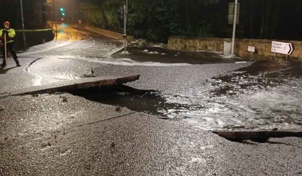 Glasgow Water Main Break on Shettleston Road