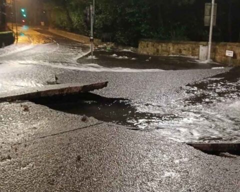 Glasgow Water Main Break on Shettleston Road